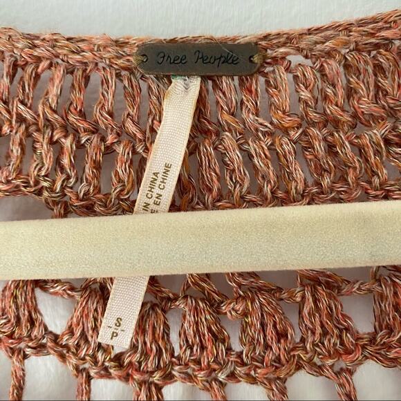 Free People Crochet Back Bell Sleeve Sweater size small - Picture 5 of 9